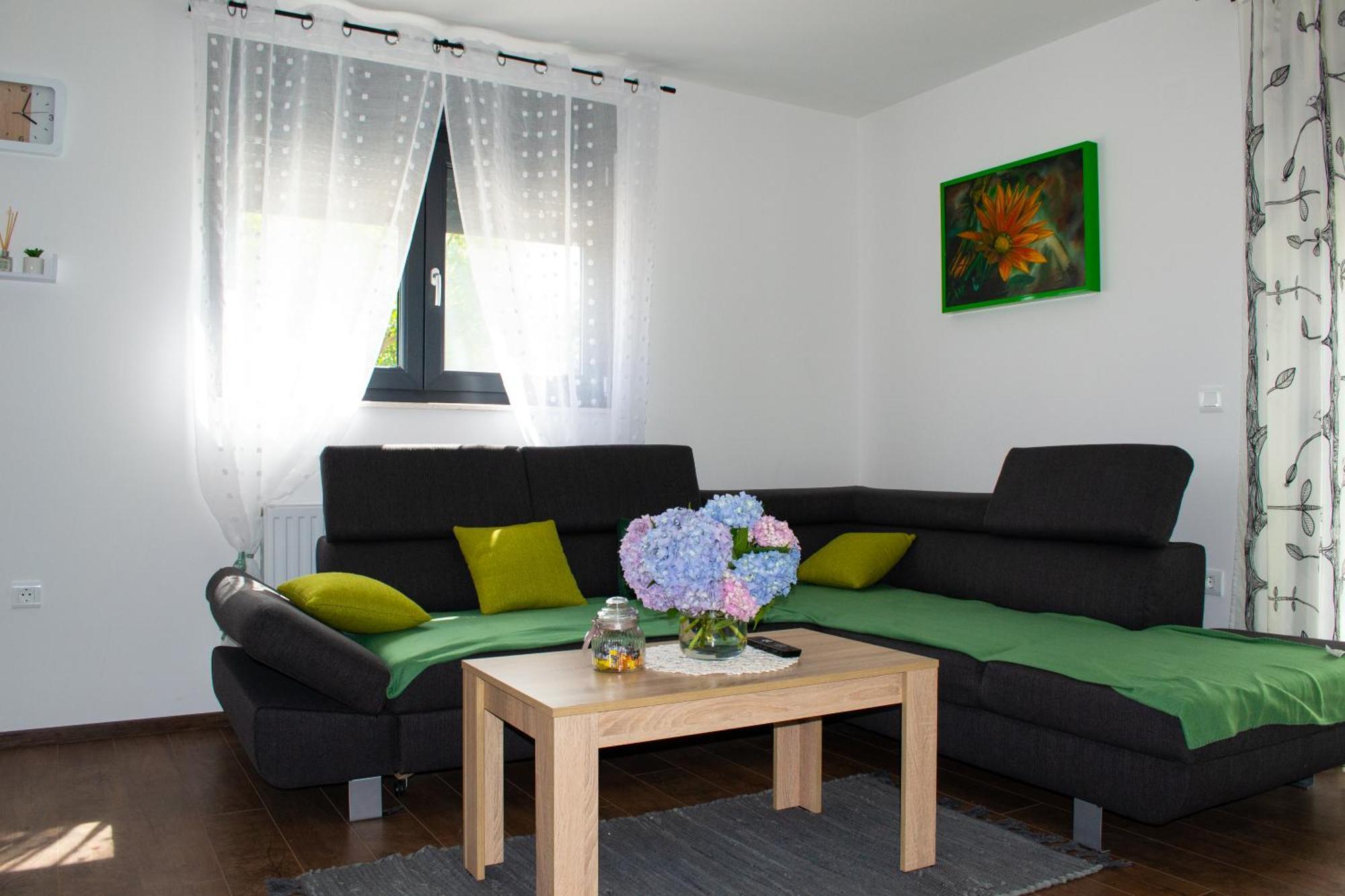 Kraljeva Hiza - Apartmani I Sobe Kralj سفيتي مارتن نا موري المظهر الخارجي الصورة