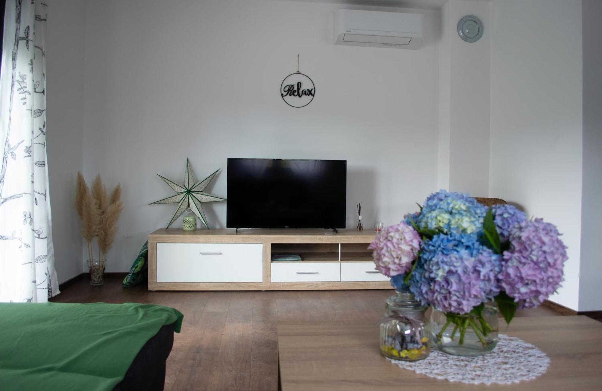 Kraljeva Hiza - Apartmani I Sobe Kralj سفيتي مارتن نا موري المظهر الخارجي الصورة